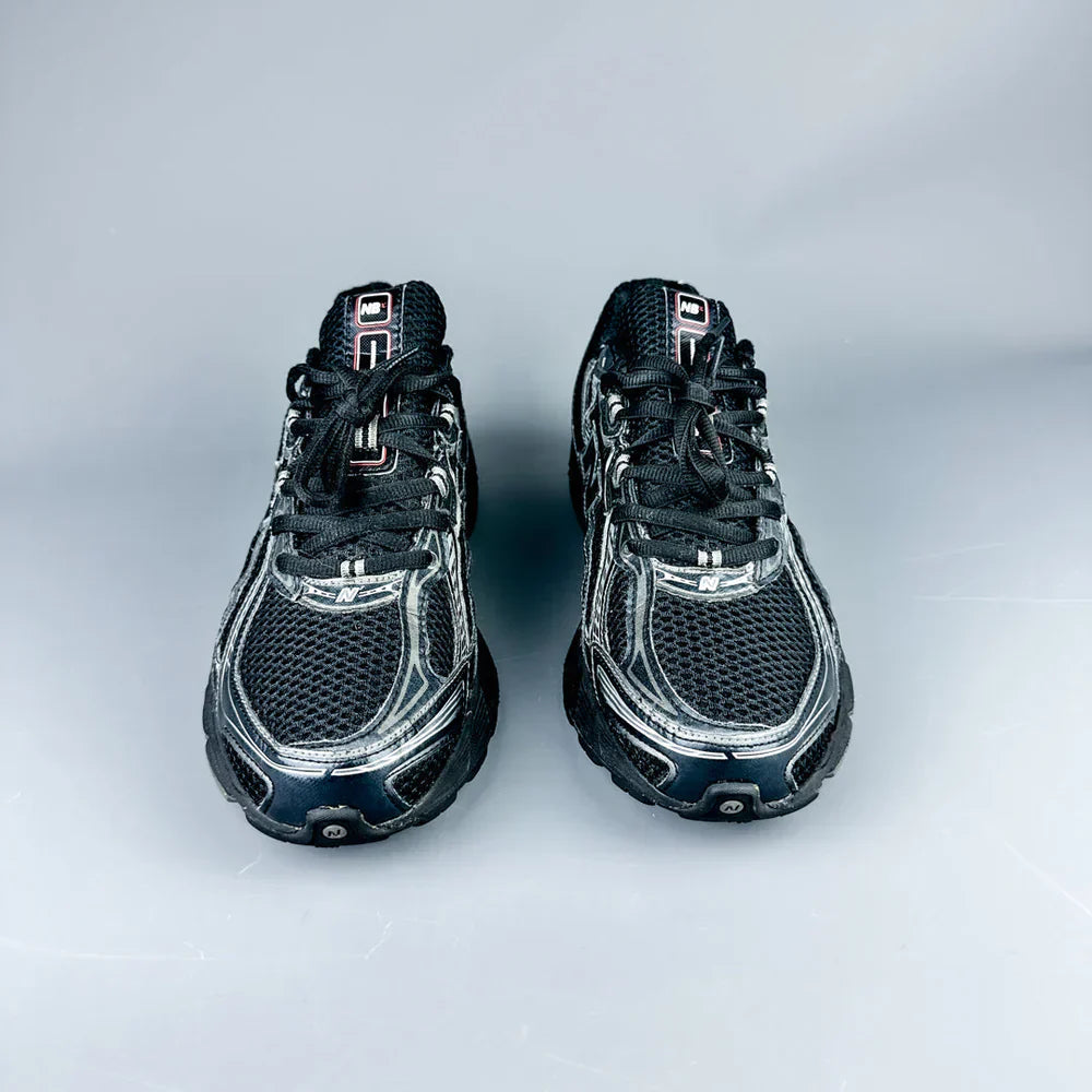 New Balance 740 SCHWARZ