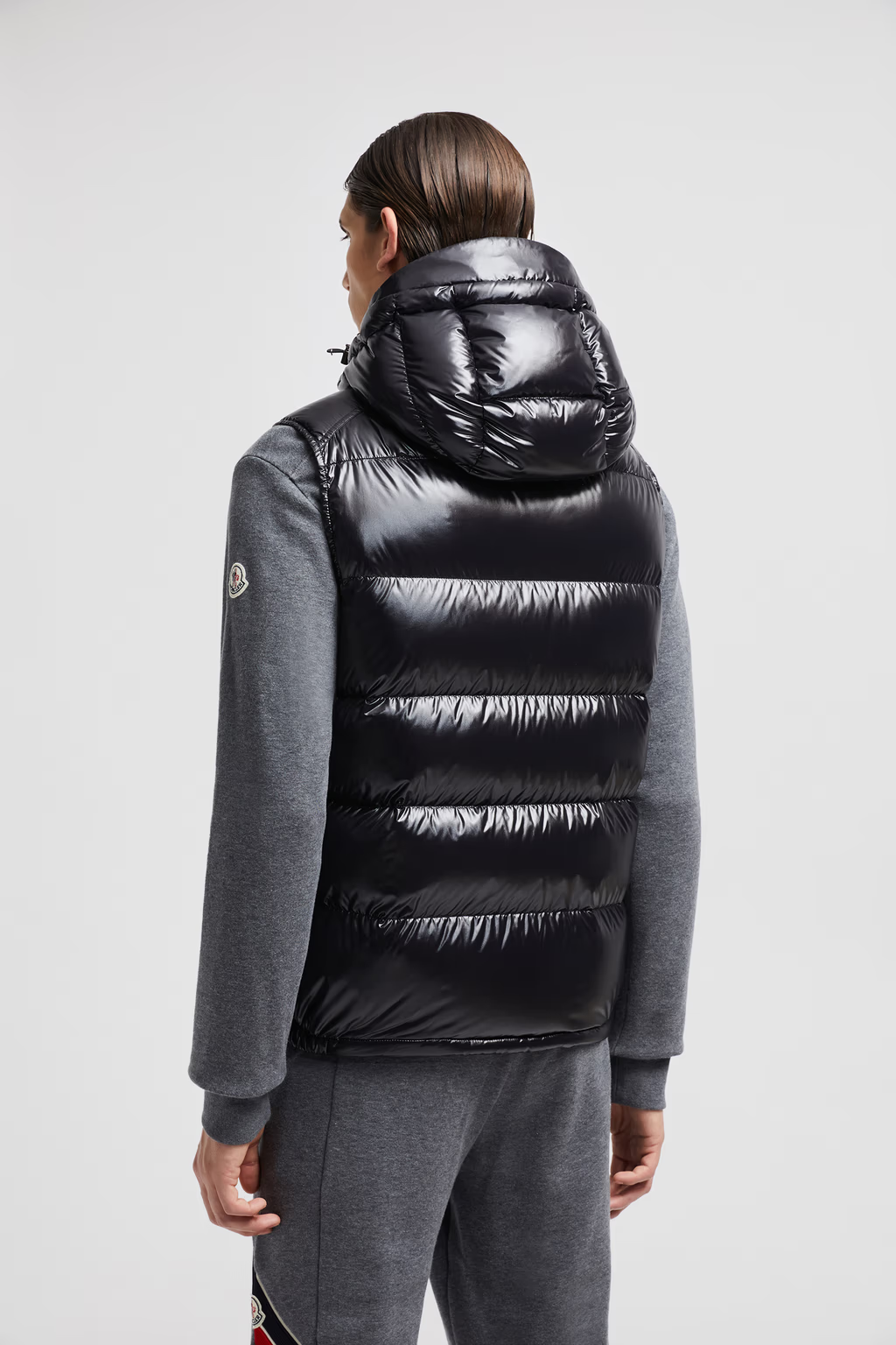 Ärmellose Daunenjacke mit Kapuze von Moncler