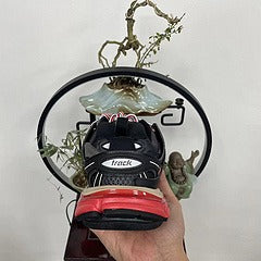 Balenciaga-Track „Hot One“