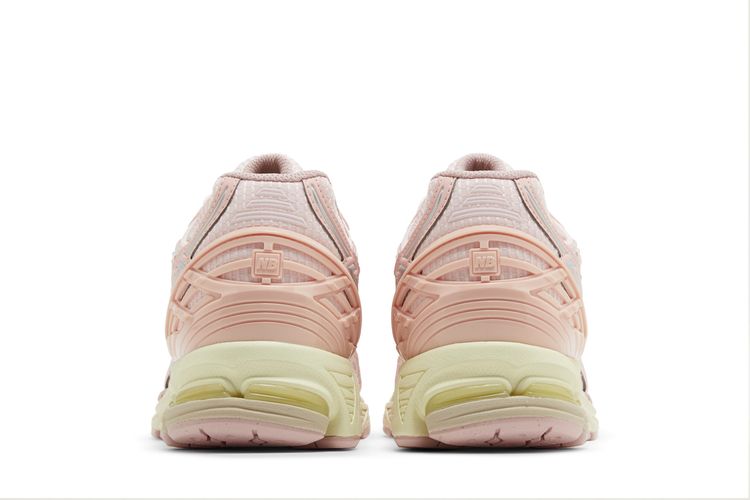 New Balance 1906U ‚Lunar New Year – Shell Pink‘
