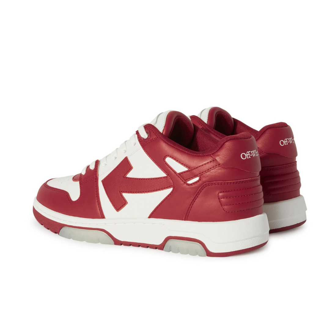 Aus "OOO" Rot