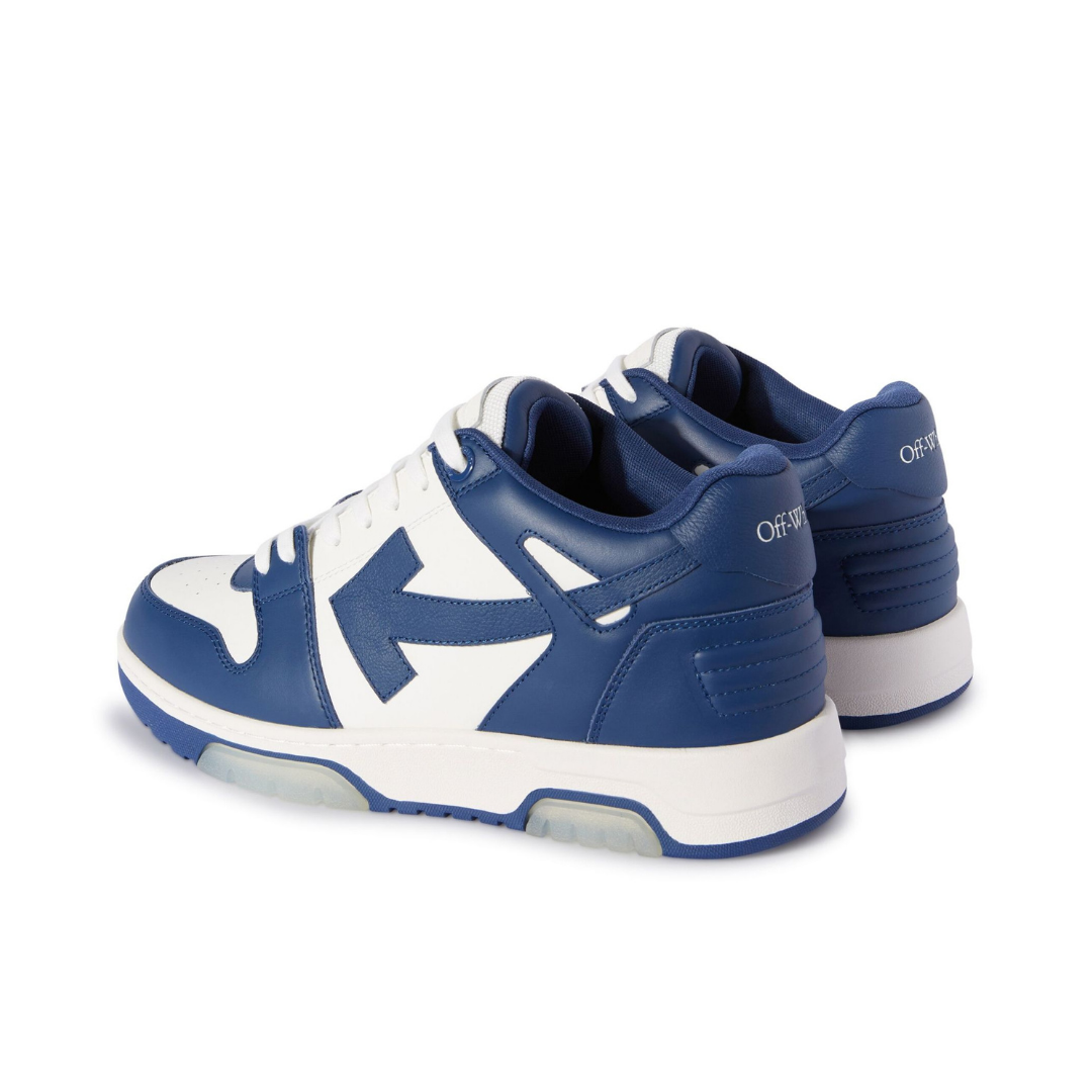 Aus "OOO" Blau