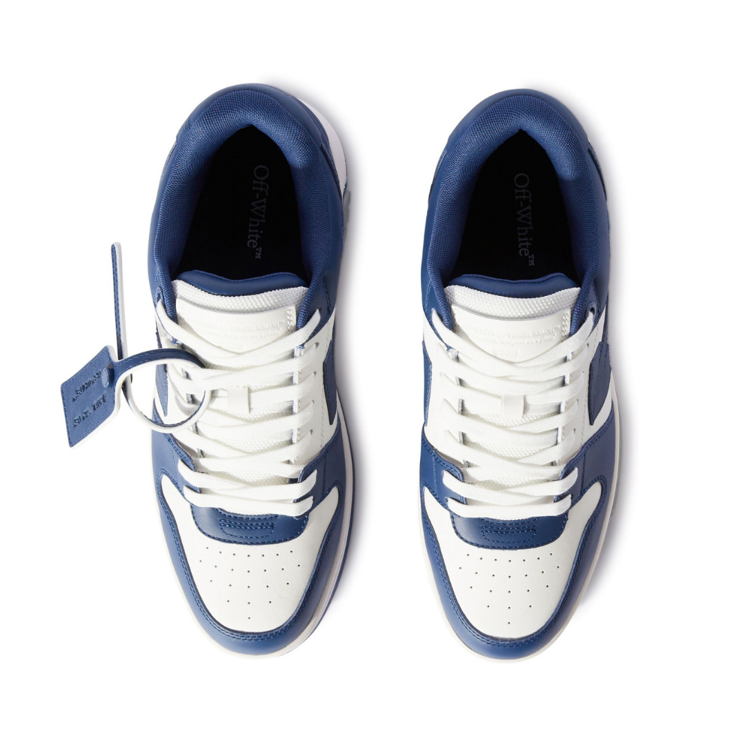 Aus "OOO" Blau