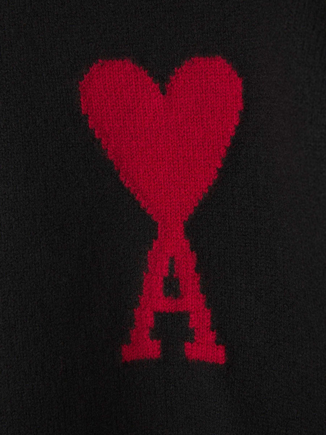 Pull Ami Noir Coeur Rouge