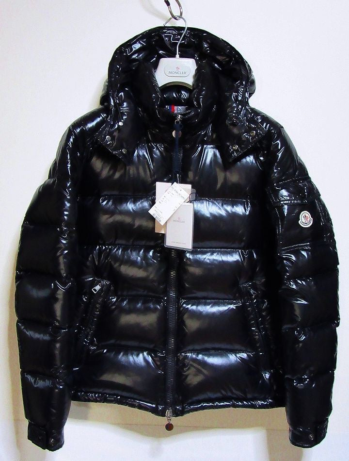 Doudoune courte à capuche Moncler Maya Noir