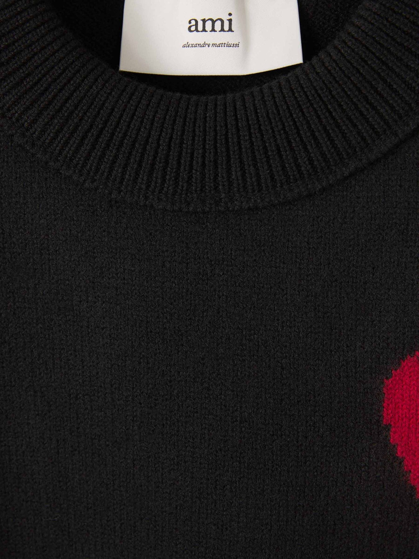 Pull Ami Noir Coeur Rouge