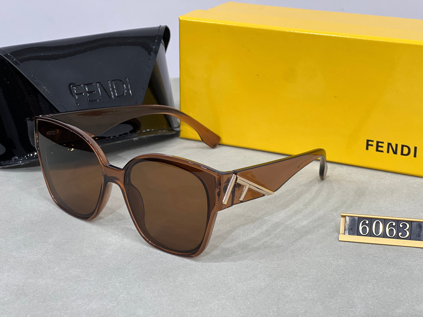 Lunettes de soleil