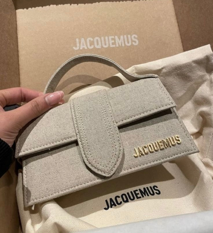 Jacquemus Grand Bambino Creme Tasche