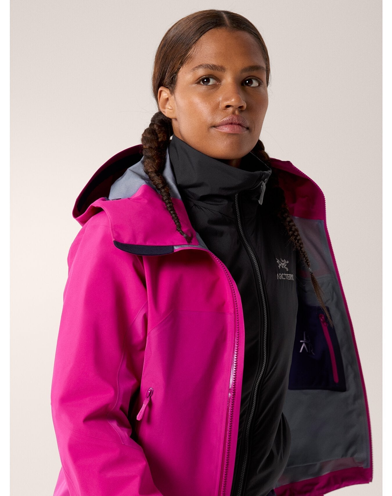 Veste Arc'teryx Beta AR rose fluo
