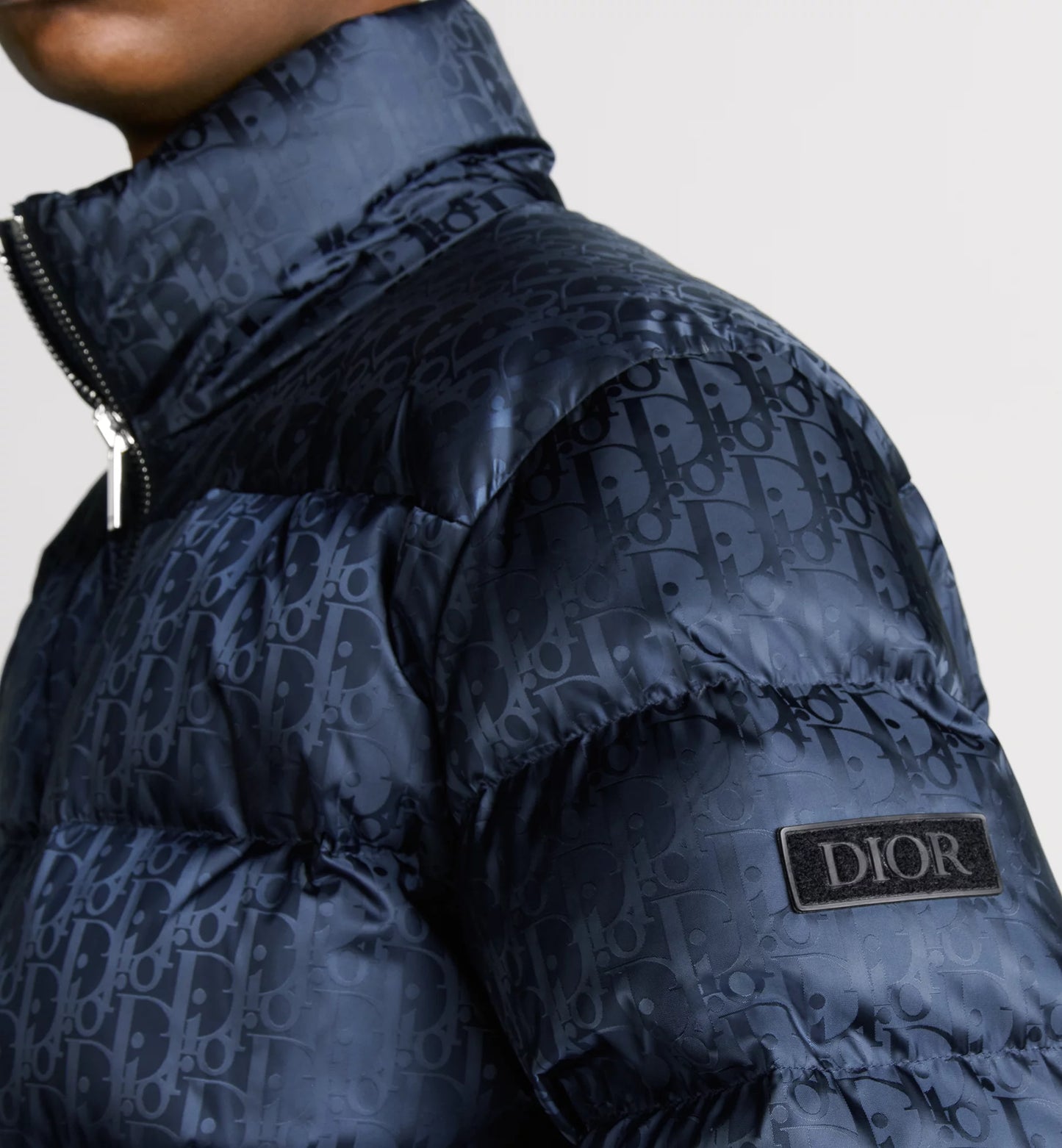 Marineblaue Daunenjacke „Dior Oblique“