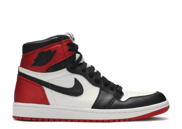 Jordan 1 Retro „Satin Black Toe“