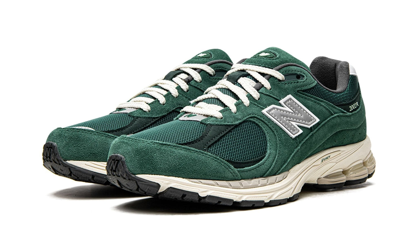 New Balance 2002R Wildlederpaket Waldgrün