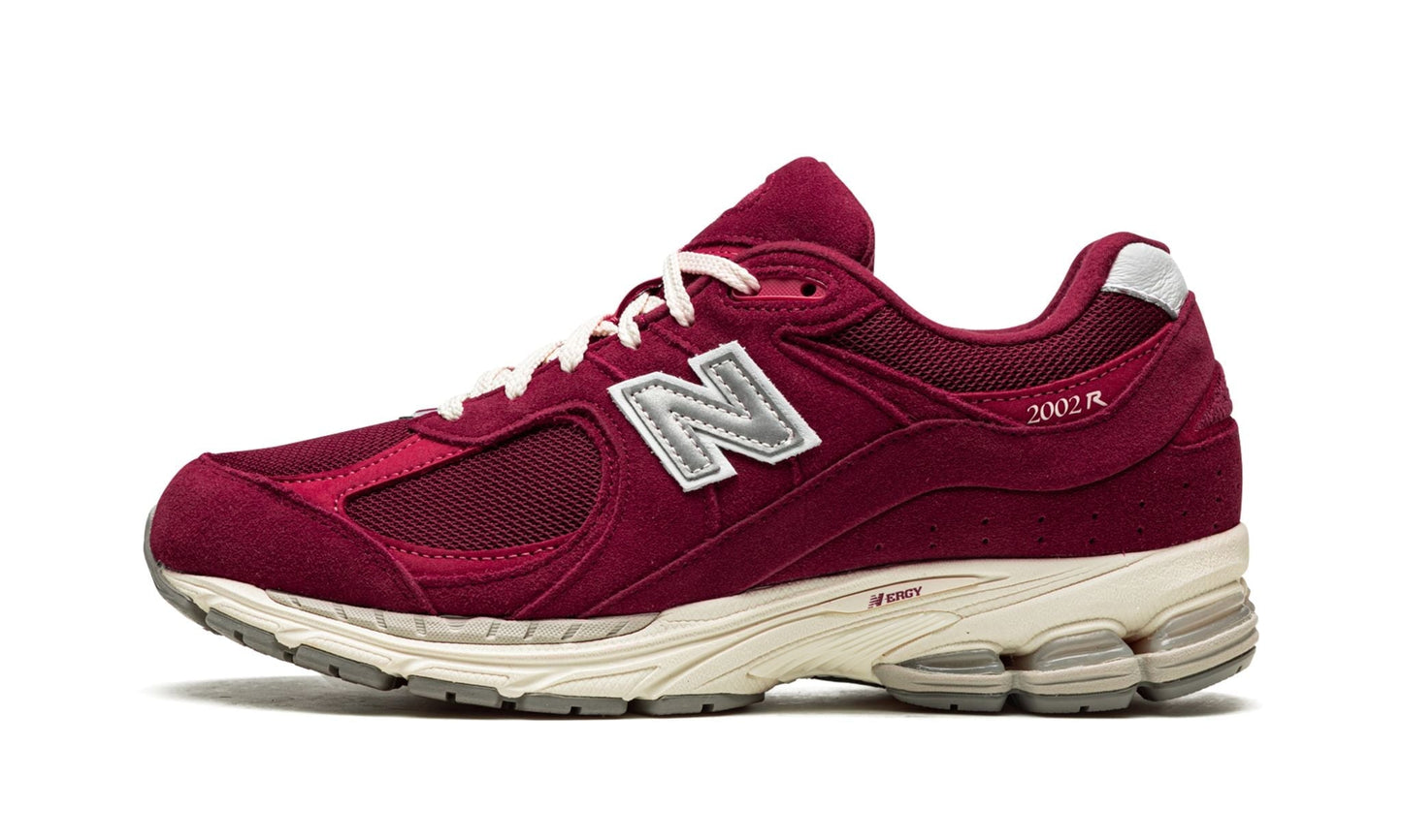 2002R Suede Pack Red Wine