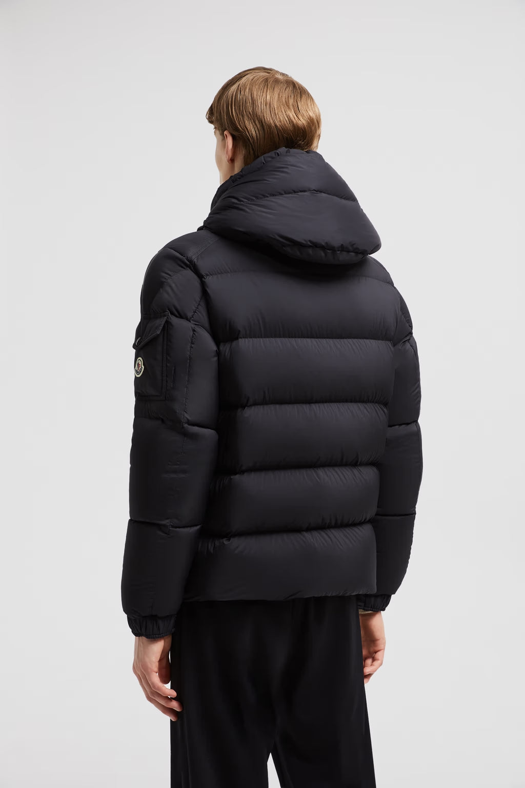 Moncler Vezere Kurze Daunenjacke mit Kapuze Schwarz