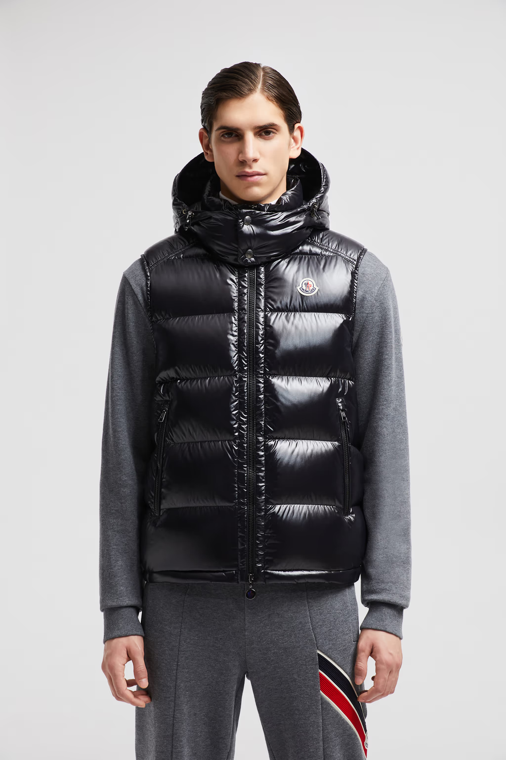 Ärmellose Daunenjacke mit Kapuze von Moncler