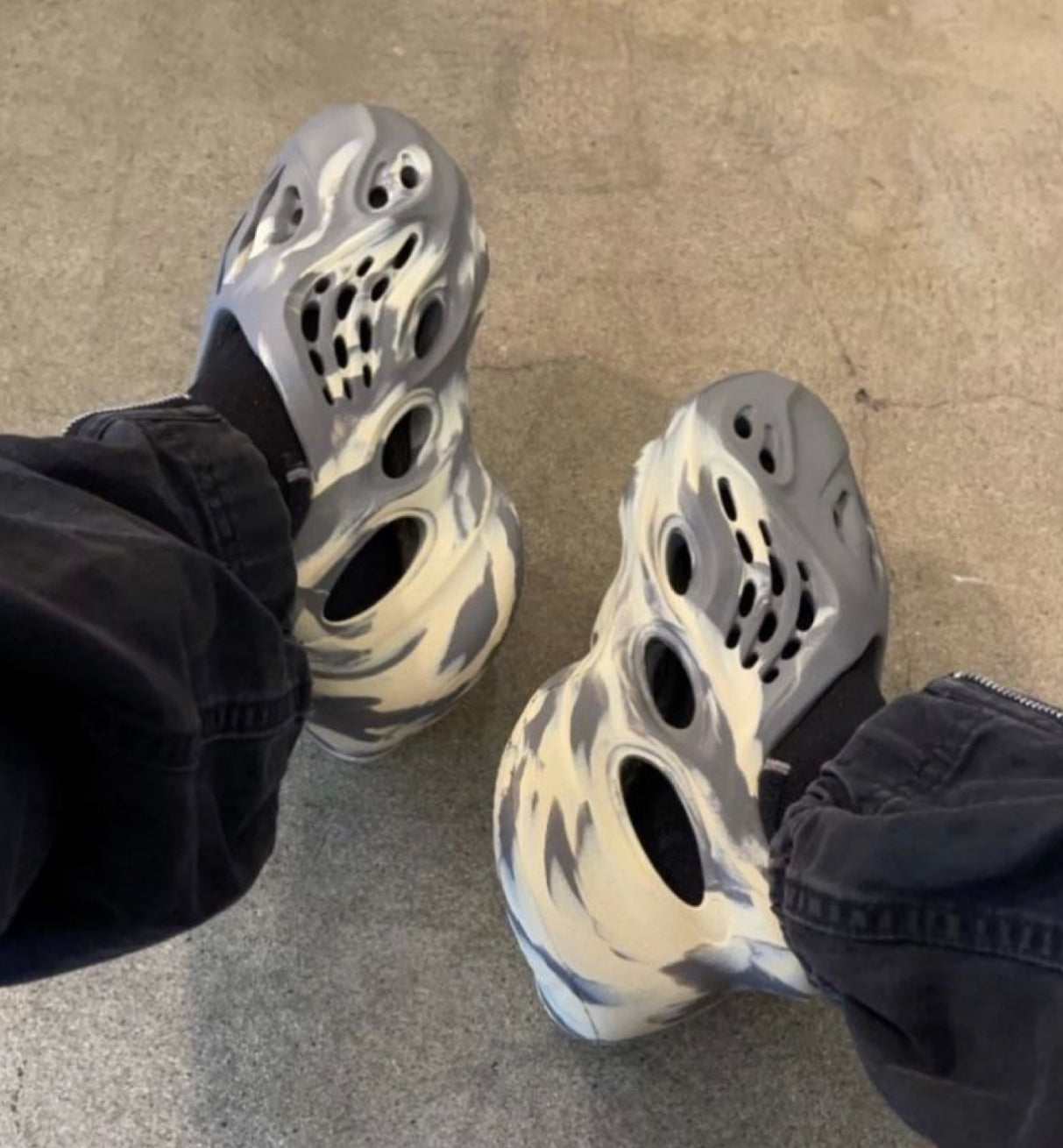 Yeezy Foam RNNR Sky