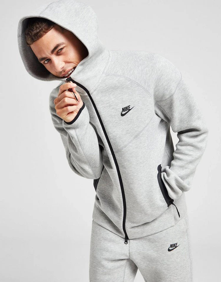 Nike Tech Fleece Trainingsanzug Grau S23