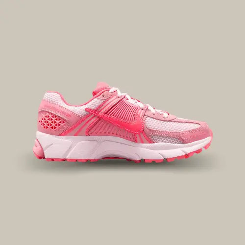 Nike Zoom Vomero 5 Coral Chalk Hot Punch 