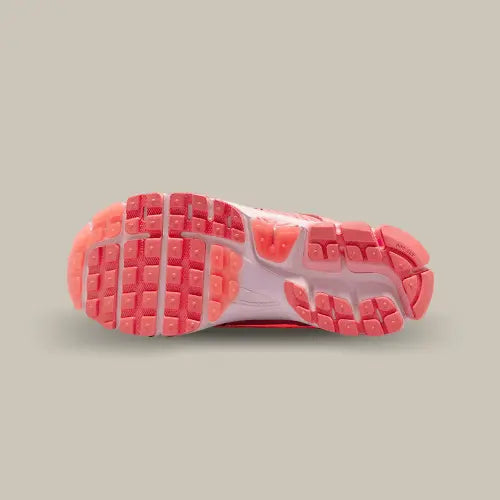 Nike Zoom Vomero 5 Coral Chalk Hot Punch 